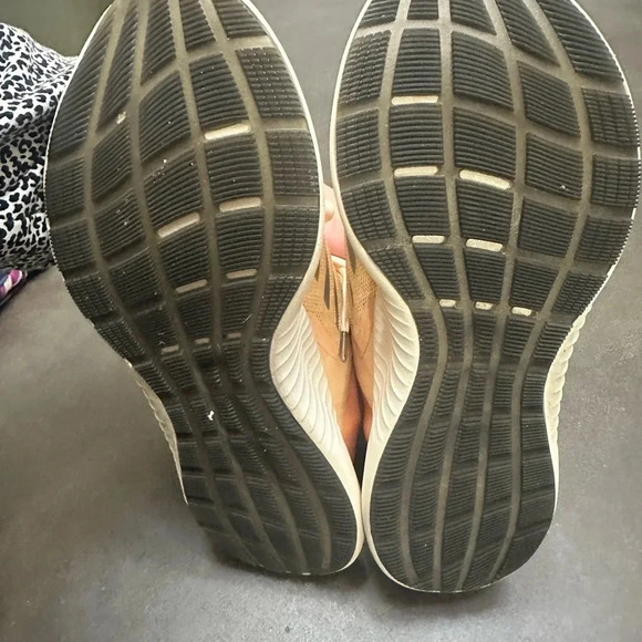 Adidas - women’s size 7.5 - light orange sneaker (worn once) - Picture 5 of 6